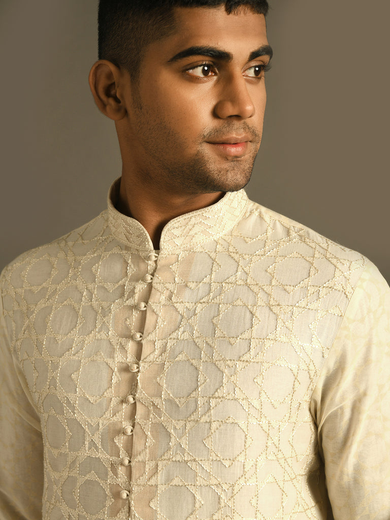 Cream hand embroidered kurta set in cotton silk chanderi